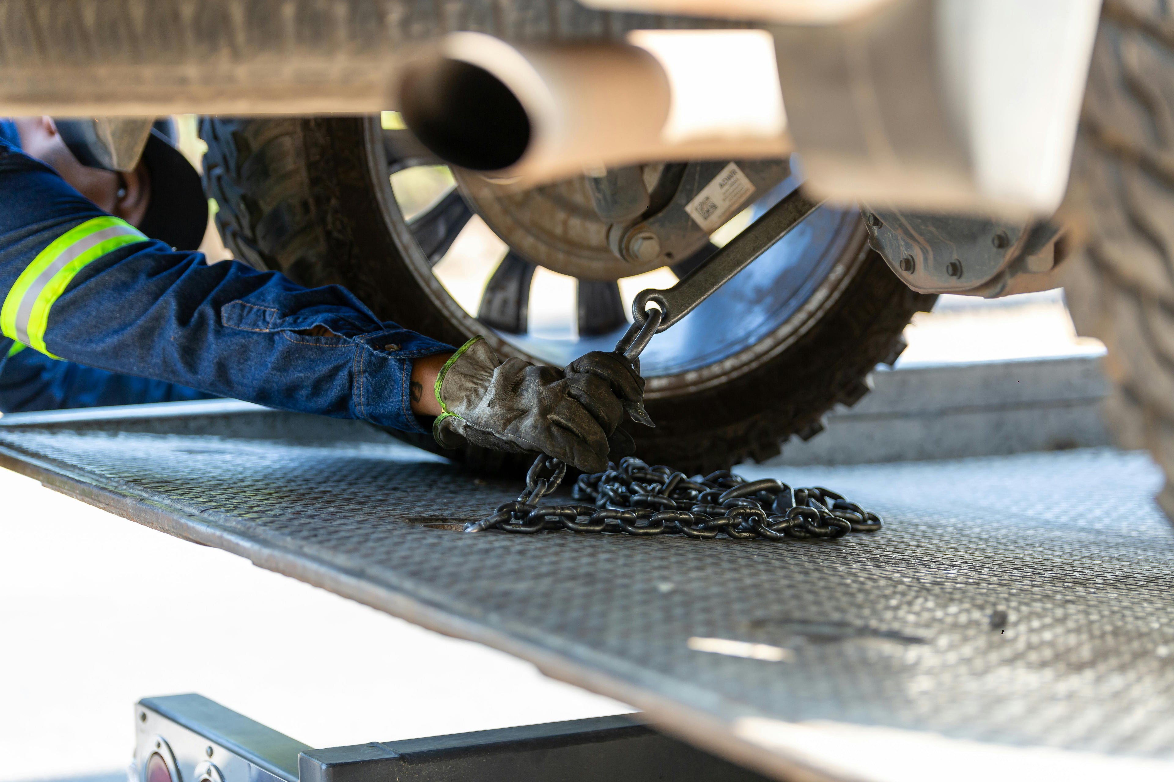 Freightliner towing services and roadside assistance for American trucks across the U.S